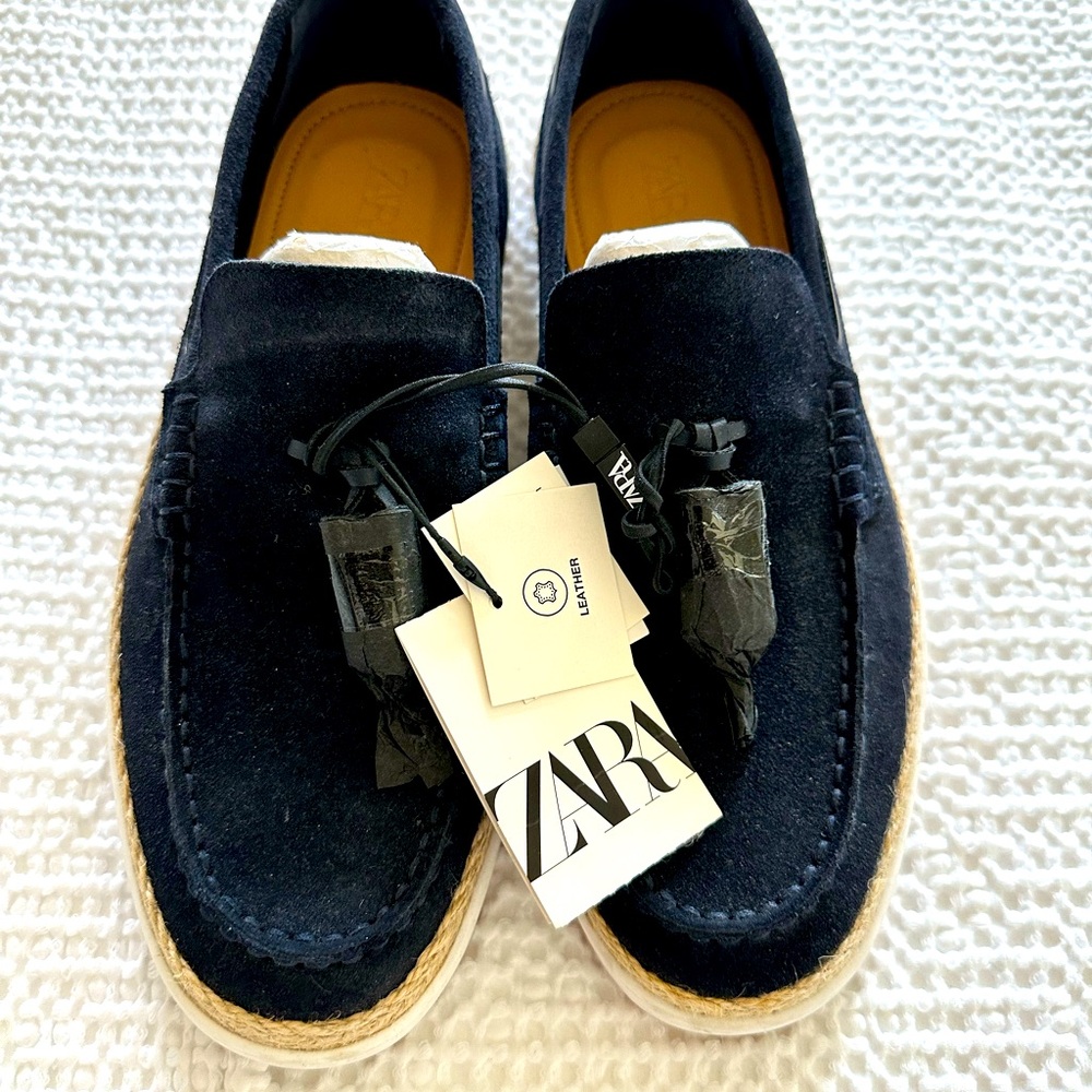 Zara Mens Navy Suede Boar Shies w/Tassels. Brand New With Tags!!!